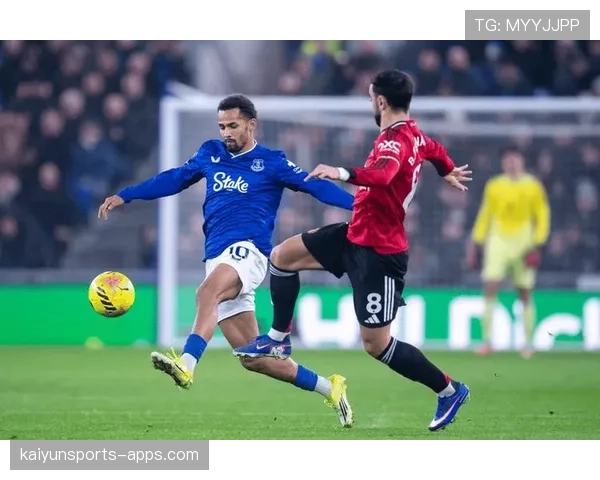 埃弗顿恩迪亚耶前插时机把握精准，第三粒进球展现团队配合